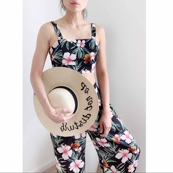 CHICBOMB - Picture 5 of 8